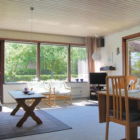 3 Bedroom Gorgeous In * Hejls